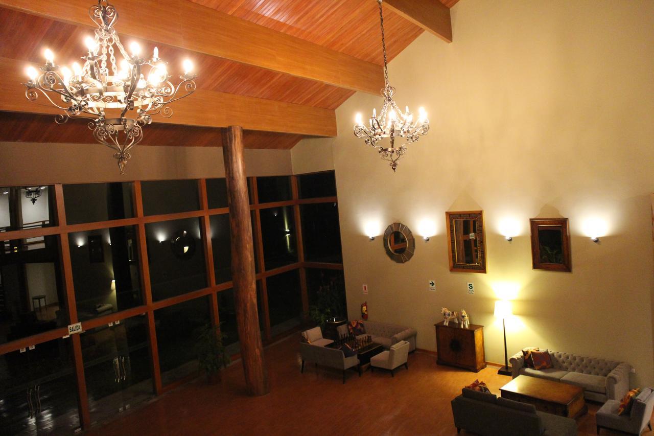 Taypikala Deluxe Valle Sagrado Urubamba Eksteriør bilde