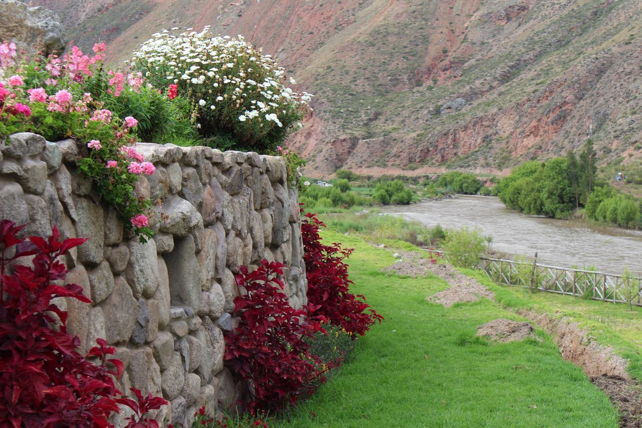 Taypikala Deluxe Valle Sagrado Urubamba Eksteriør bilde